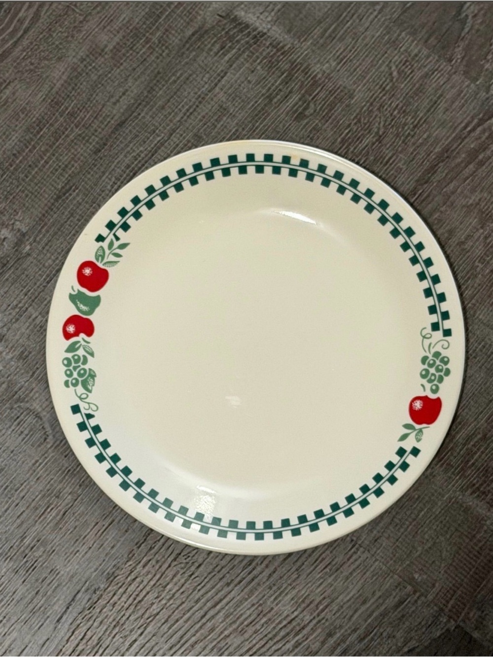 CORRELLE Classic Cream Dinner Plate with Red Apple Motif